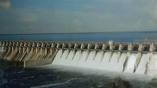 हजारो गावांची तहान भागवणारे तसेच शेती आणि पाणीपुरवठा योजनांसाठी महत्त्वाचे असणारे उजनी धरण आज 1.97 टक्क्यांवर गेले आहे.