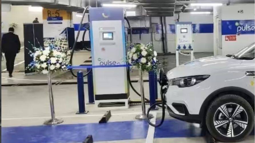 Petrol-diesel vehicles will be banned on this day Before buying a new vehicle, be sure to read this news details inside Petrol-Diesel Vehicle Ban: ਇਸ ਦਿਨ ਬੰਦ ਹੋਣਗੇ ਪੈਟਰੋਲ-ਡੀਜ਼ਲ ਵਾਹਨ! ਨਵਾਂ ਵਾਹਨ ਖਰੀਦਣ ਤੋਂ ਪਹਿਲਾਂ ਜ਼ਰੂਰ ਪੜ੍ਹੋ ਇਹ ਖ਼ਬਰ