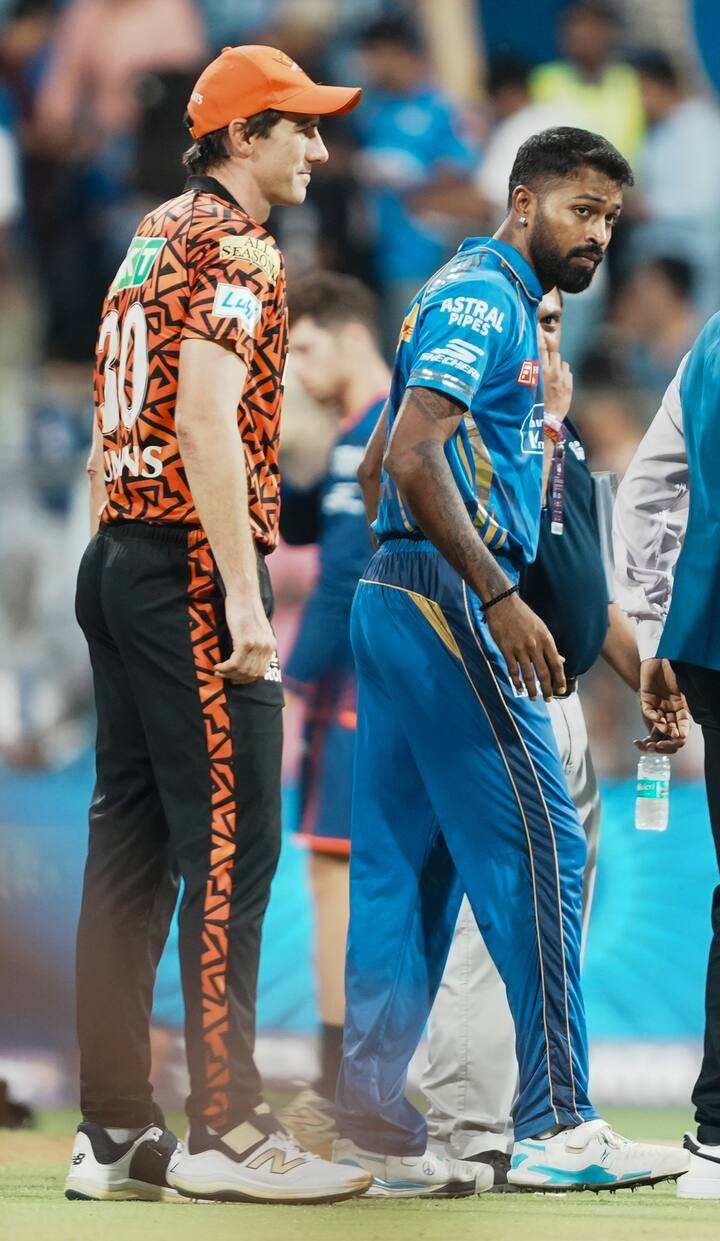 दोन्ही संघांमधील हा सामना मुंबईतील वानखेडे स्टेडियमवर आहे.