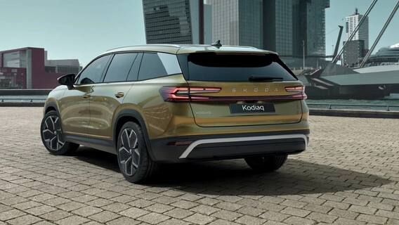 સ્ટાઇલિશ લુક ... 9 એરબેગ્સની સેફ્ટી! દેશમાં લોન્ચ થઈ આ 7 સીટર SUV, ફોર્ચ્યુનરને આપશે ટક્કર