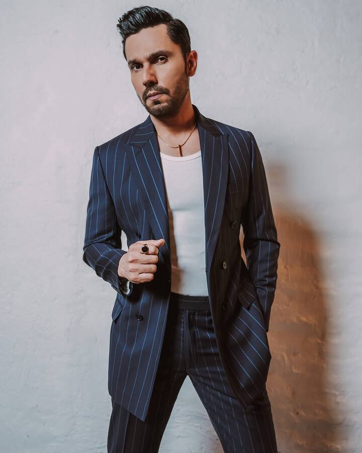 दरअसल इन दिनों रणदीप अपनी फिल्म ‘जॉट’ का जमकर प्रमोशन कर रहे हैं. इसी बीच वो शुभांकर मिश्रा के पॉडकास्ट में पहुंचे. जहां एक्टर ने अपनी प्रोफेशन और पर्सनल लाइफ को लेकर खुलकर बात की.