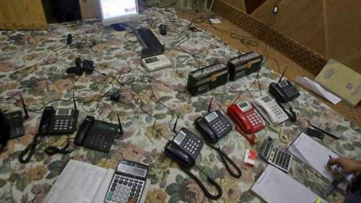 इस कानून में पुलिस को यह अधिकार है कि वह ऐसे लोगों को पकड़कर उनके खिलाफ मकदमा दर्ज करके कोर्ट में दंड के लिए पेश करे.