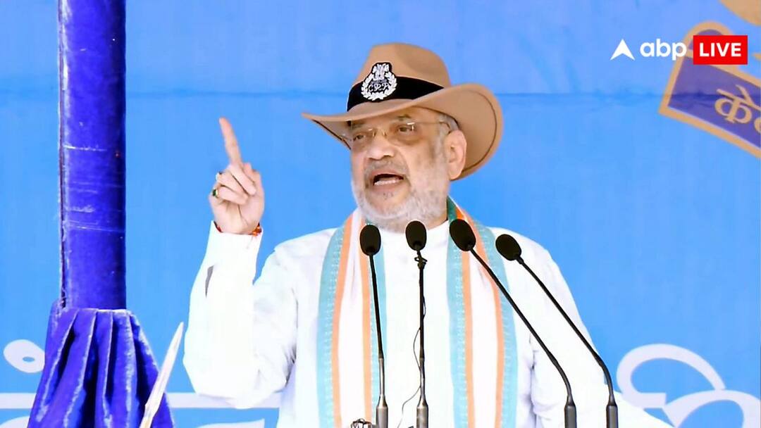 Naxal Free India Campaign: 'CRPF के कोबरा कमांडो के नाम से कांपने लगती है नक्सलियों की रूह', नीमच में बोले गृह मंत्री अमित शाह Amit Shah Visit Neemuch Madhya Pradesh said if India is moving towards becoming Naxal free credit goes to CRPF ann Naxal Free India Campaign: 'CRPF के कोबरा कमांडो के नाम से कांपने लगती है नक्सलियों की रूह', नीमच में बोले गृह मंत्री अमित शाह