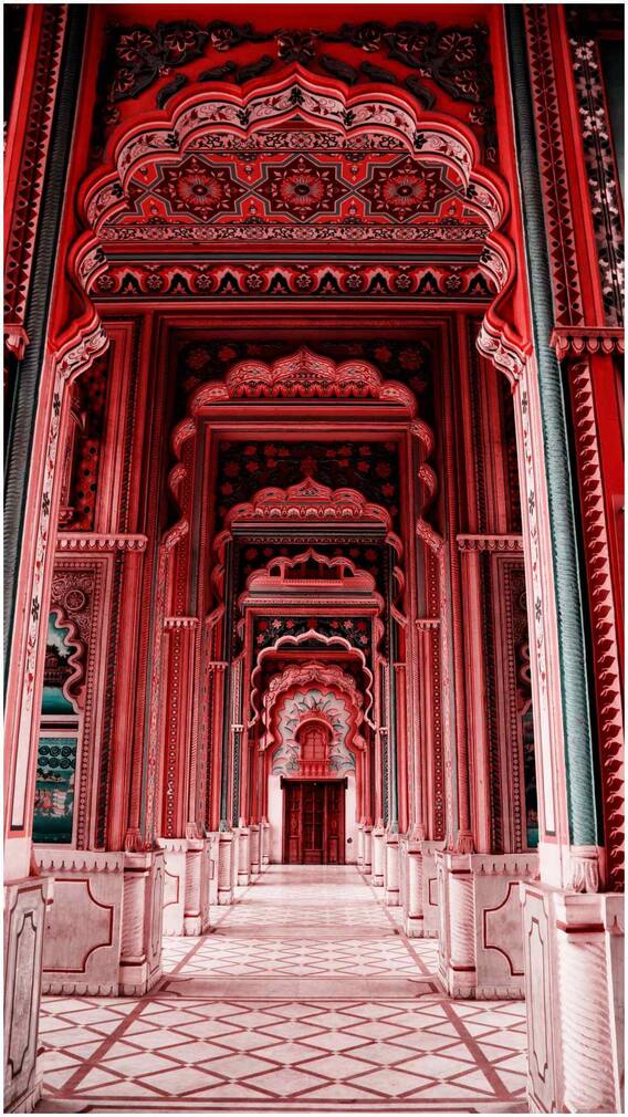 कितनी पुरानी इमारतों को माना जाता है हैरिटेज बिल्डिंग