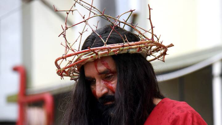 Prime Minister Narendra Modi said the sacrifice of Jesus Christ must be remembered. 