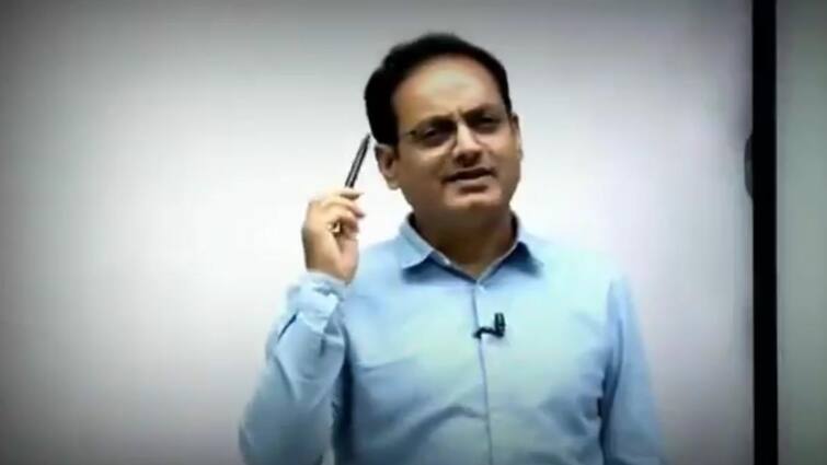 कलेक्टर बनने के बाद सबसे पहला काम क्या करना चाहिए? डॉ. विकास दिव्यकीर्ति बताया कैसे बदलेंगे हालात Dr Vikas Divyakirti Explains What Should Be the First Step After Becoming a Collector IAS Awanish Sharan कलेक्टर बनने के बाद सबसे पहला काम क्या करना चाहिए? डॉ. विकास दिव्यकीर्ति बताया कैसे बदलेंगे हालात