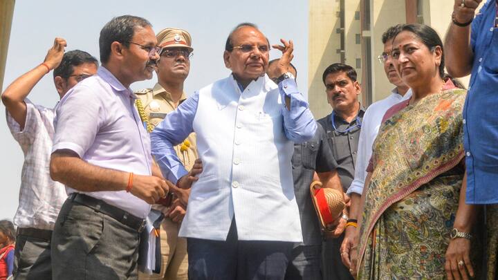 Vulnerable spots have been identified, and corrective measures are being taken. CM Gupta assured that the Delhi government will take all necessary measures in a timely manner to guarantee that there will not be any waterlogging this year. (Image Source: PTI)