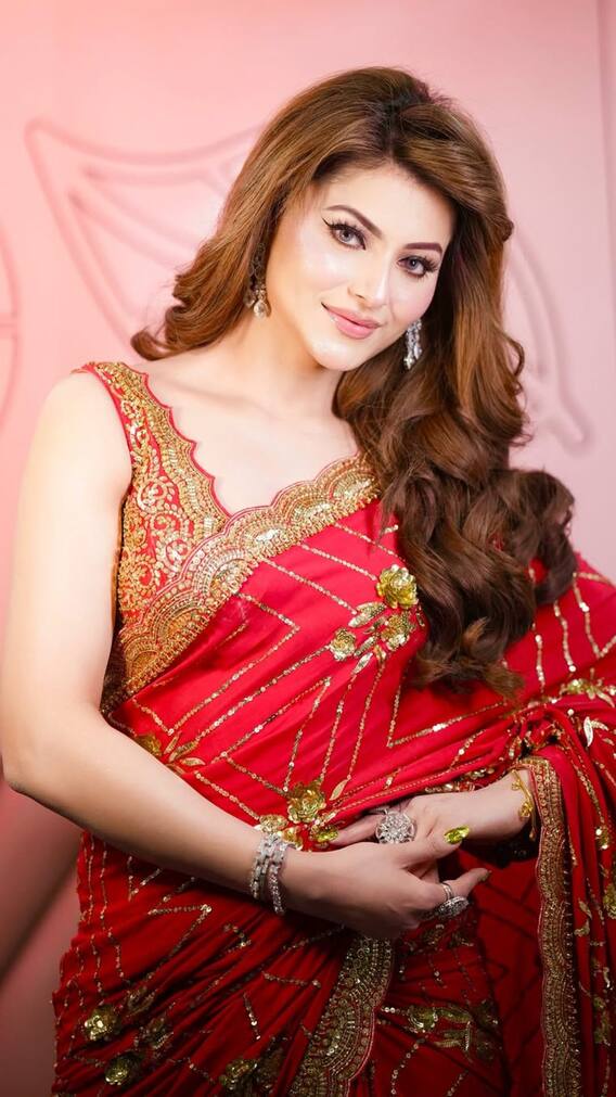 .झूठा निकला उर्वशी रौतेला का मंदिर वाला दावा, भड़के बद्रीनाथ के पुजारी