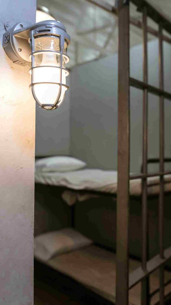 पुरुष कैदियों से कितनी अलग होती है महिलाओं वाली जेल