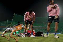 IPL 2025: हार्दिक पांडेया-धोनी संग ग्राउंड पर मस्ती करता दिखा रोबोटिक डॉग, क्या है ये नई टेक्नोलॉजी, जानिए