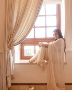 Kajol Devgan : साडीत खुललं काजोलचं सौंदर्य, चाहत्यांच्या खिळल्या नजरा!