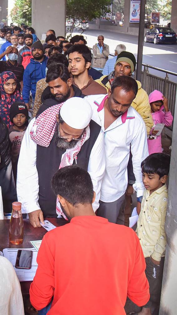 आधार कार्ड में कौन-कौन सी डिटेल फ्री होती हैं अपडेट?