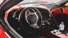 Car Safety: একটা জলের বোতলই গাড়িতে ধরাতে পারে আগুন ! এই ভুল আপনিও করছেন না তো ?