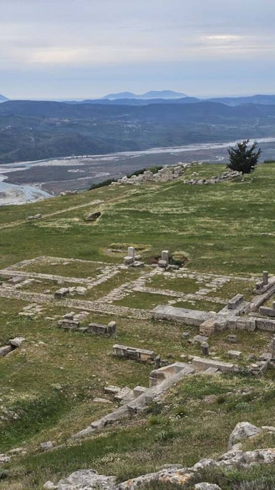 दुनिया की सबसे पुरानी इमारत कौन-सी है?