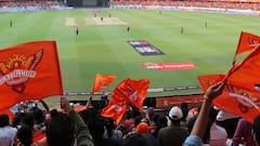 SRH के होमग्राउंड पर फिर बवाल, IPL के बीच पूर्व भारतीय कप्तान पर गिरी गाज