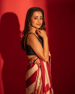 Trisha: శారీలో త్రిష... 'థగ్ లైఫ్' ప్రమోషన్లలో సౌత్ క్వీన్ స్మైల్ సూపర్ కదూ