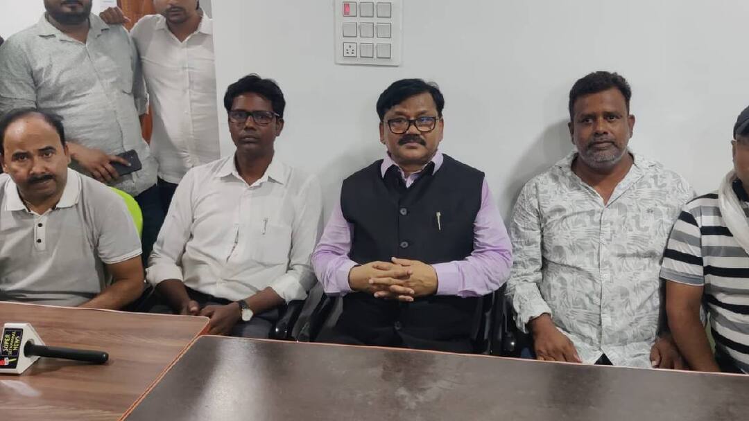 Seemanchal Former JDU MLA Master Mujahid Alam resigned from the party Nitish Kumar ann चुनाव से पहले नीतीश कुमार को एक और झटका, JDU के पूर्व विधायक ने दिया इस्तीफा