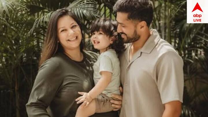 Karun nair: ঘরোয়া ক্রিকেটে দীর্ঘদিন ধরেই দুর্দান্ত ফর্মে রয়েছেন করুণ নায়ার। তাঁর ব্যাটে ধারাবাহিক পারফর্ম্য়ান্সের সুবাদে তৃতীয়বার রঞ্জি চ্যাম্পিয়ন হয়েছে বিদর্ভ।