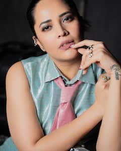 Anasuya: నేనో గేమ్ ఛేంజర్ అంటోన్న అనసూయ... బాస్ లేడీకి బ్రాండ్ అంబాసిడర్ అన్నట్టు ఫోజులు చూడండి