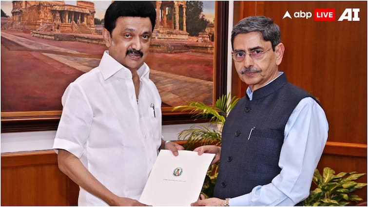 क्या राज्यपाल के बिना कोई भी कानून नहीं बना सकते हैं राज्य? जान लीजिए जवाब Tamil Nadu vs Governor Case Cant states make any law without governor permission here why क्या राज्यपाल के बिना कोई भी कानून नहीं बना सकते हैं राज्य? जान लीजिए जवाब
