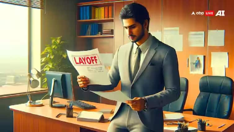 IT major Infosys terminates 240 trainees after they failed to clear the company’ internal assessment test Infosys News: ইন্টারনাল অ্যাসেসমেন্ট ক্লিয়ার করতে পারেননি, ফের বিপুল ছাঁটাই Infosys-র !