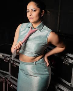 Anasuya: నేనో గేమ్ ఛేంజర్ అంటోన్న అనసూయ... బాస్ లేడీకి బ్రాండ్ అంబాసిడర్ అన్నట్టు ఫోజులు చూడండి