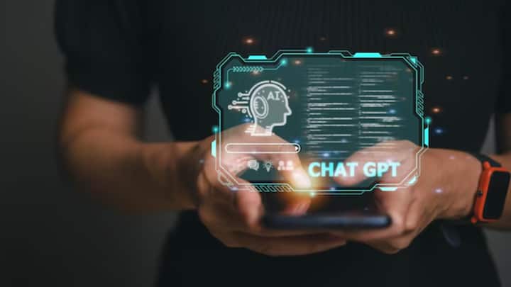 Passwords and Other Credentials: গুরুত্বপূর্ণ পাসওয়ার্ড, নিজের সোশ্যাল মিডিয়া অ্যাকাউন্ট সংক্রান্ত তথ্যও ChatGPT-র হাতে না যাওয়াই শ্রেয়।