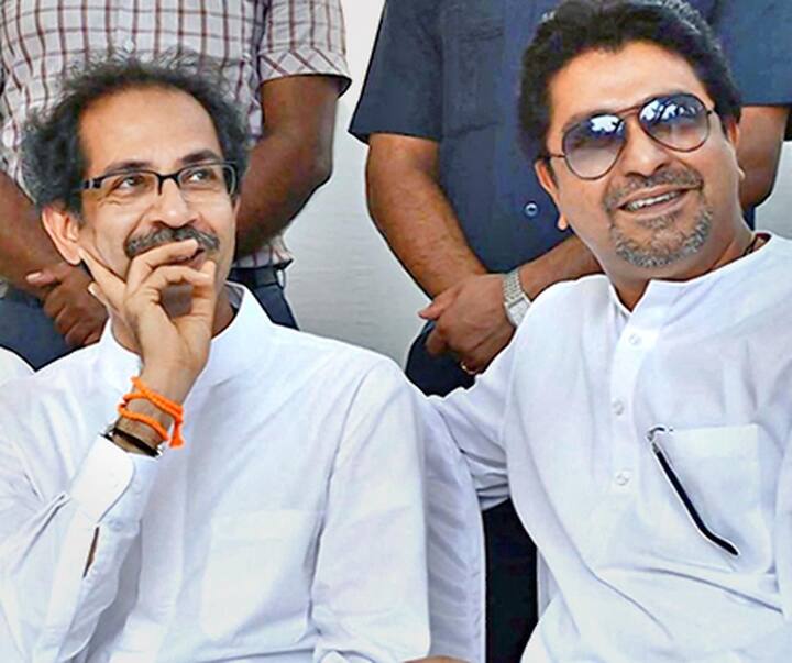 राज्याच्या हितासाठी किरकोळ भांडणं बाजूला ठेवायला मी देखील तयार आहे, उद्धव ठाकरेंनीही सांगितलं.