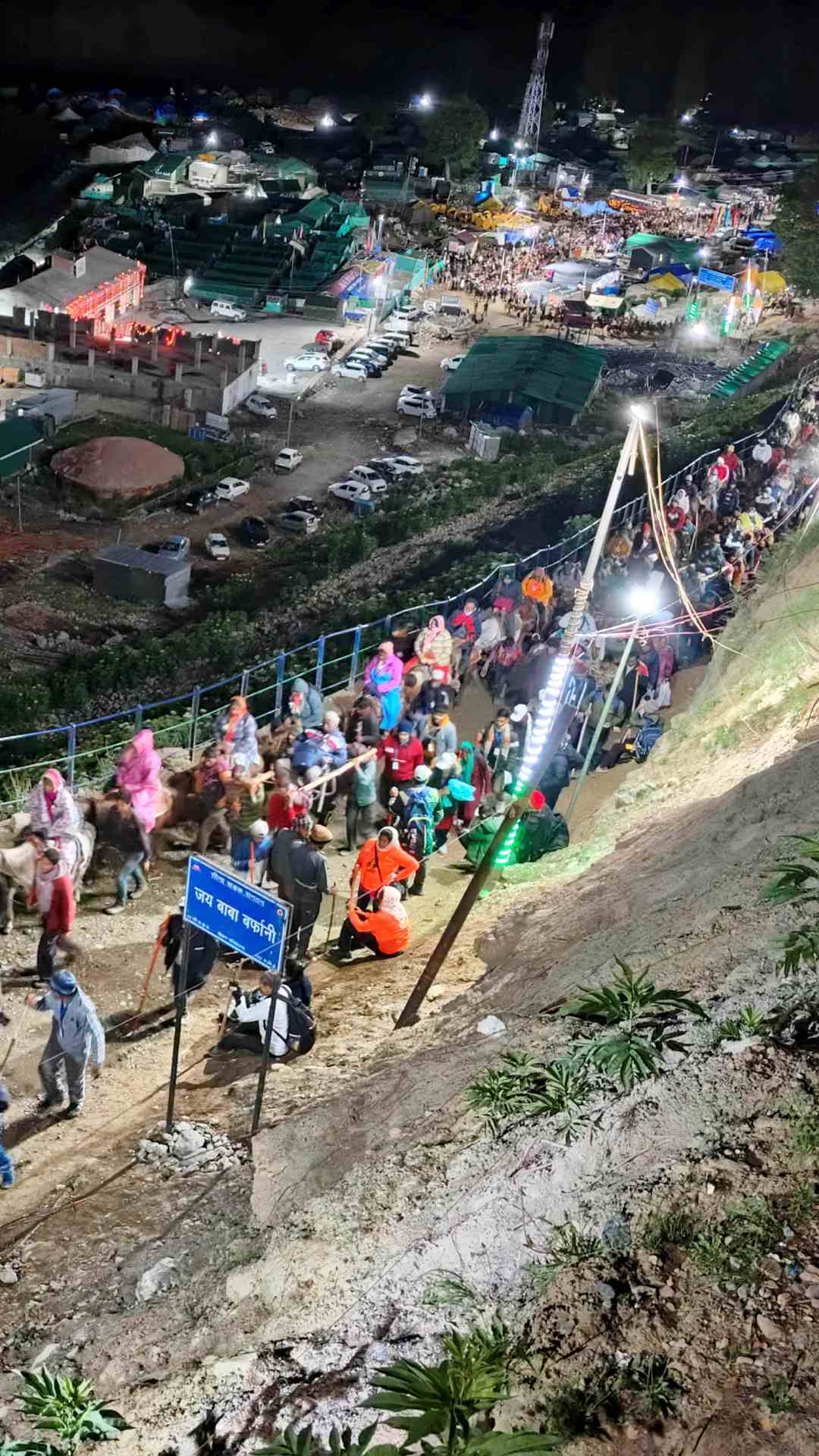 हर साल लाखों की संख्या में श्रद्धालु अमरनाथ यात्रा पर जाते हैं
