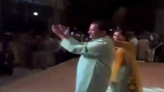 Sunita Kejriwal And Her 'Saami' Groove To Pushpa-2 Song At Daughter's Engagement — WATCH