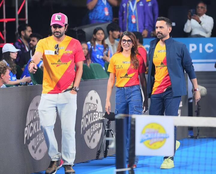 अगर आप भी ये जानना चाहते हैं तो बता दें कि राज एक जाने-माने निर्देशक हैं. अगर उन्हें ओटीटी का किंग भी कहा जाए तो इसमें कुछ गलत नहीं होगा. क्योंकि वो तीन बड़ी हिट सीरीज दे चुके हैं.