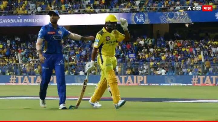 भारतीय टी-20 संघाचा कर्णधार सुर्याकडूनही आयुष म्हात्रेला शाबासकीची थाप मिळाली.