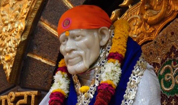 यामध्ये सोने, चांदी, हिरे तसेच रोख रक्कम यासह इतर मौल्यवान वस्तूंचा समावेश असतो.