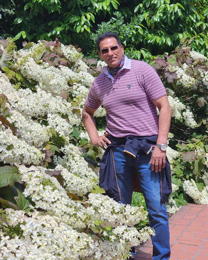 एक्टर मुकेश ऋषि के बारे में एक किस्सा काफी चर्चा में रहा था जब उन्होंने सुपरस्टार धर्मेंद्र को ही सेट्स पर इग्नोर कर दिया था. दरअसल साल 1999 में आई फिल्म लौहपुरुष में धर्मेंद्र के साथ मुकेश भी काम कर रहे थे.