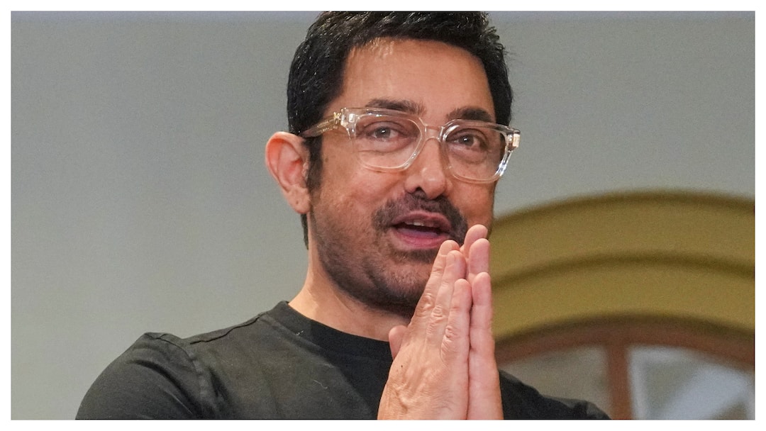 ‘সিতারে জমিন পর’-এ আমার চরিত্র রুক্ষ, সবার সঙ্গে খারাপ ব্যবহার করে: আমির খান ‘সিতারে জমিন পর’-এ আমার চরিত্র রুক্ষ, সবার সঙ্গে খারাপ ব্যবহার করে: আমির খান