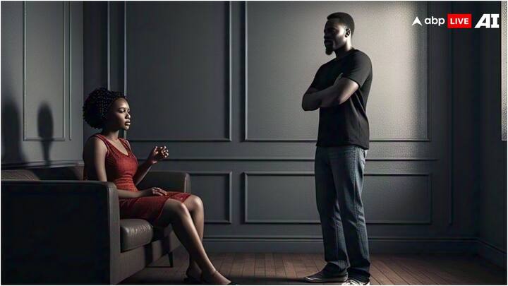 फिलीपींस के लोगों के लिए यह प्रक्रिया इतनी जटिल है कि वे विदेश में रहते हुए भी तलाक नहीं ले सकते. अगर विदेश में वे तलाक लेकर अलग हो भी जाते हैं तो फिलीपींस में इसे कानूनी मान्यता नहीं दी जाती.