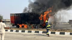 बक्सर में नेशनल हाईवे पर चलती ट्रक में लगी आग, धू-धूकर जला वाहन