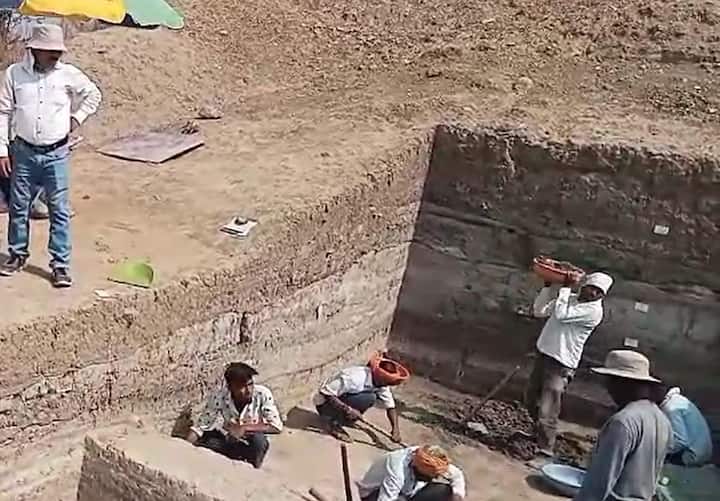 नागपूर येथील पुरातन विभागाचे अधिका-यांची टिम दाखल झाली असून, त्यांनी उत्खन्न सुरु केले आहे.