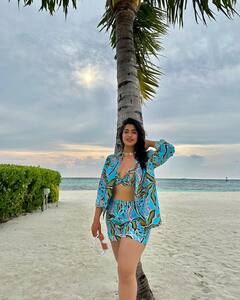 Nikita Sharma : બીચ પર નિકિતા શર્માનું હોટ ફોટોશૂટ, ગ્લેમરસ અંદાજ જોઈ ફેન્સ દિવાના બન્યા