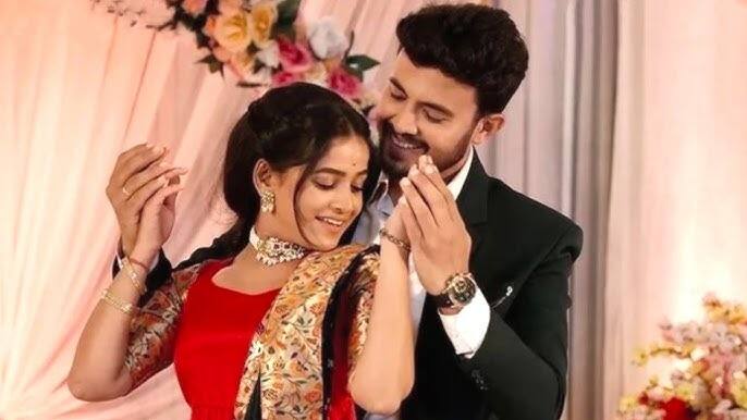 हे सर्व तेव्हा सुरू होते जेव्हा  प्रीतमला आदित्य  आणि पारूमधील प्रेमाबद्दल कळत.