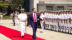 JD Vance India Visit: 'इंडियन अवतार' में भारत पहुंची US उपराष्ट्रपति जेडी वेंस की फैमिली, अक्षरधाम से आईं तस्वीरें