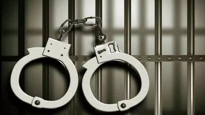 Trichy news two person arrested for molested female students tnn பள்ளி மாணவிகள் இருவரை பாலியல் அத்துமீறல் செய்த வாலிபர்கள் போக்சோவில் கைது
