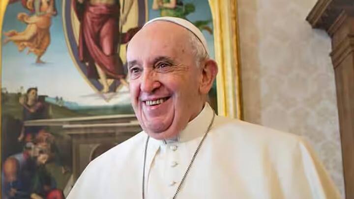 ਈਸਾਈਆਂ ਦੇ ਸਰਵਉੱਚ ਧਾਰਮਿਕ ਆਗੂ ਪੋਪ ਫਰਾਂਸਿਸ ਦਾ ਦੇਹਾਂਤ ਹੋ ਗਿਆ ਹੈ, ਜਿਸ ਨਾਲ ਦੁਨੀਆ ਭਰ ਦੇ ਈਸਾਈ ਭਾਈਚਾਰੇ ਵਿੱਚ ਸੋਗ ਦੀ ਲਹਿਰ ਦੌੜ ਗਈ ਹੈ