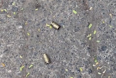 दोन अज्ञात तरुण बाईकवरून आले, उद्योगपतीच्या घराच्या दिशेने केला बेछूट गोळीबार, अंबरनाथमध्ये खळबळ