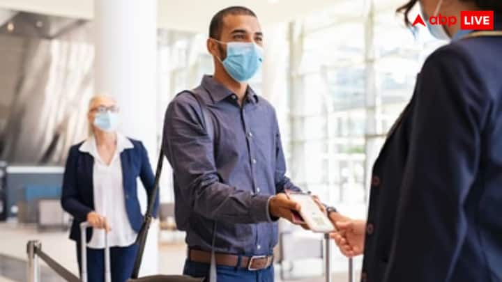 आपको बता दें कि फ्लाइट में चढ़ते वक्त अगर कुछ चीजें अपने पास रख लीं जो बैन हैं या शक पैदा करती हैं, तो पुलिस-सीआईएसएफ वाले तुरंत धर लेते हैं और कुछ केस में गिरफ्तारी भी हो सकती है.