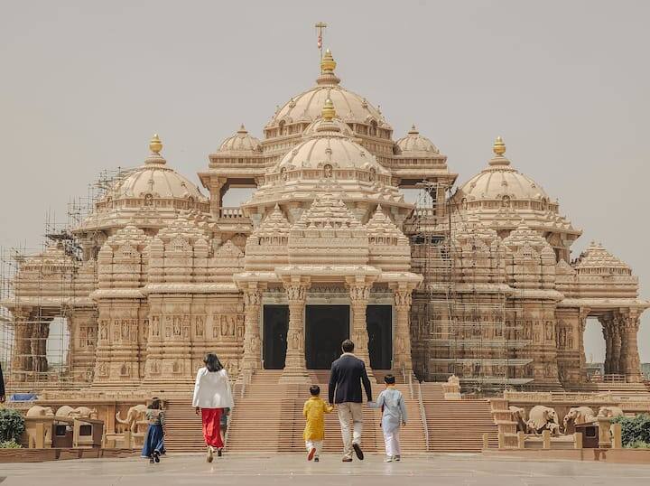 અક્ષરધામ મંદિરના પ્રવક્તા રાધિકા શુક્લાએ જણાવ્યું હતું કે,