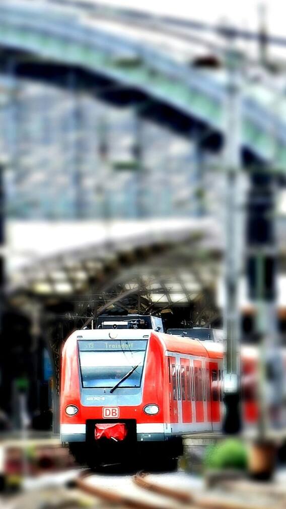 कितनी है पाकिस्तान की सबसे तेज ट्रेन की स्पीड