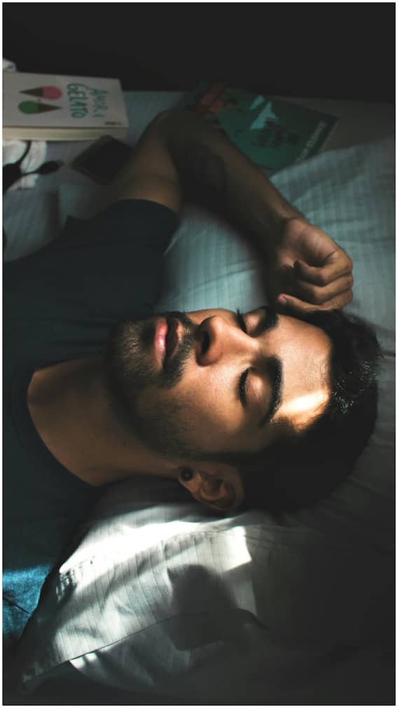 रात 10 बजे सोने के क्या-क्या हैं फायदे