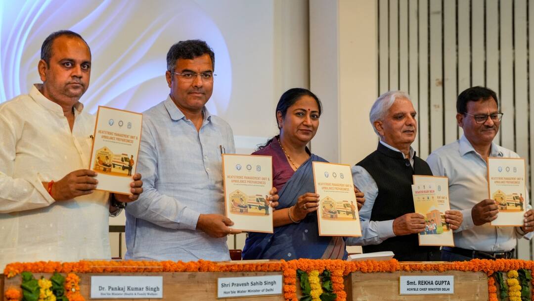 Delhi Govt Unveils Heat Action Plan Involving Early Alerts, 3,000 Water Coolers And 'Aapda Mitra' Delhi Govt Unveils Heat Action Plan Involving Early Alerts, 3,000 Water Coolers And 'Aapda Mitra'