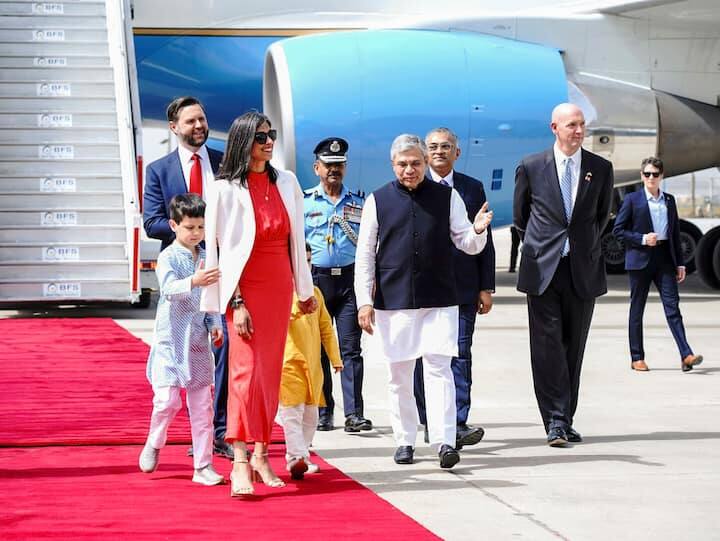 અક્ષરધામ મંદિરે પોતાના અધિકૃત ટ્વિટર એકાઉન્ટ પર આ મુલાકાત અંગે પોસ્ટ કરતાં જણાવ્યું કે,